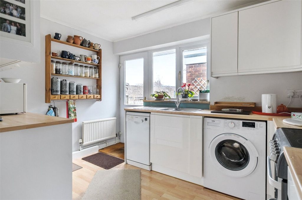 Additional image 6 of 3 bed bungalow for saleVicarage Close, Marlborough, Wiltshire SN8