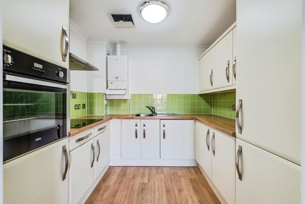 Additional image 3 of 1 bed flat for saleGuernsey Lane, Swindon SN25