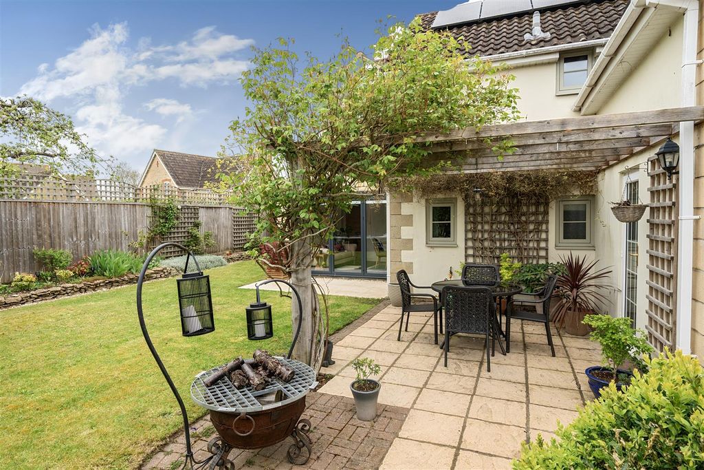 Additional image 7 of 4 bed detached house for saleHigh Street, Sutton Benger, Chippenham SN15