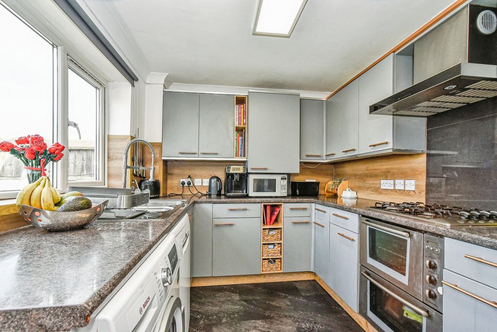 Additional image 5 of 3 bed semi-detached house for saleBarrington Close - Liden, Swindon SN3