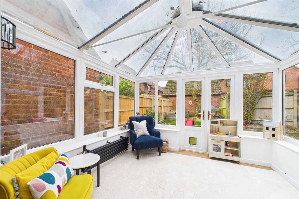 Additional image 6 of 3 bed link detached house for saleSimkins Close, Winkfield Row, Berkshire RG42
