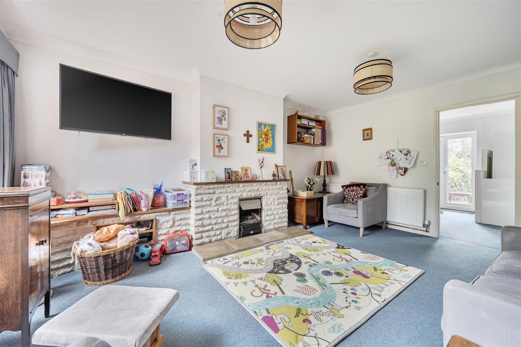 Additional image 5 of 3 bed terraced house for saleForest Road, Crowthorne, Berkshire RG45