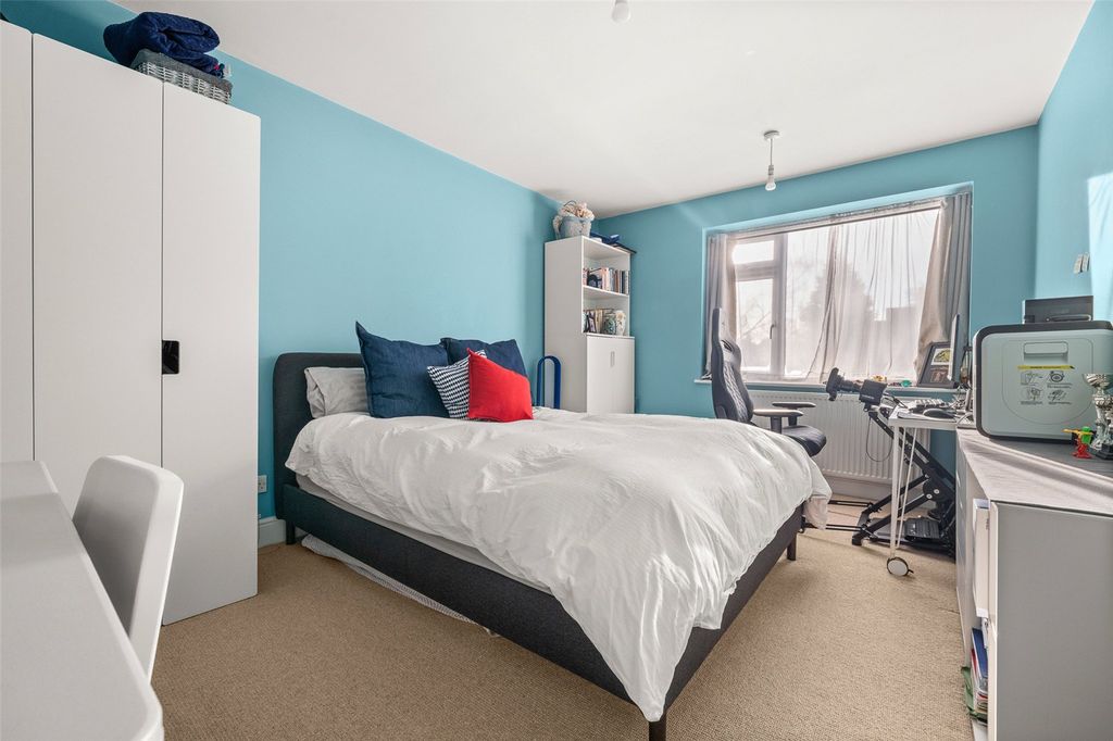 Additional image 10 of 4 bed detached house for saleWoolford Close, Winkfield Row, Bracknell, Berkshire RG42