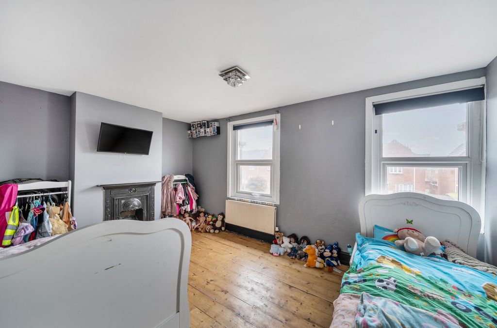 Additional image 16 of 2 bed terraced house for saleHighworth Road, Swindon, Swindon SN3