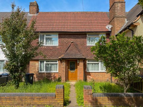 Redstone Farm Road, Birmingham B28