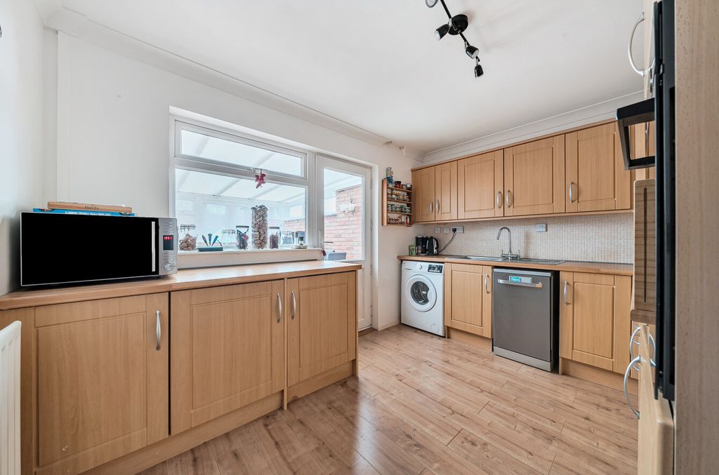 2 bed terraced house for saleCastleton Road, Middleleaze, Swindon SN5 photo 4