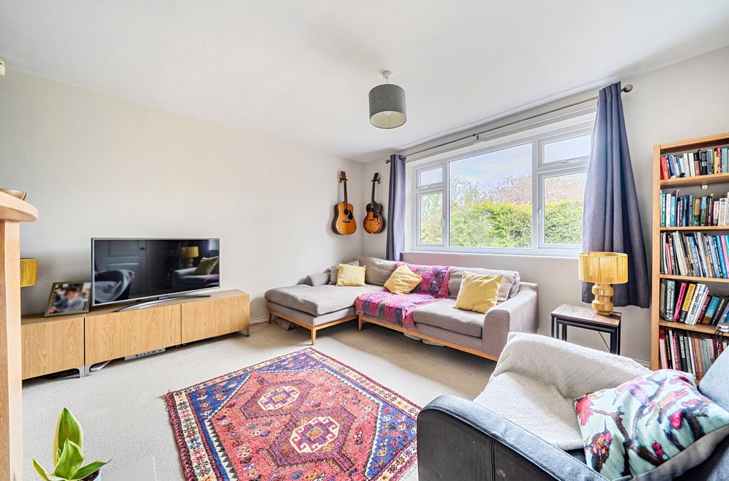 Additional image 4 of 3 bed semi-detached house for saleSandringham Road, Swindon SN3