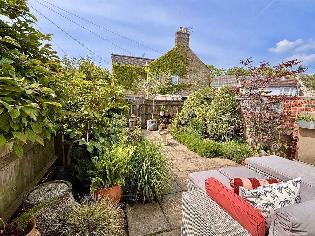Additional image 17 of 3 bed terraced house for saleKent Road, Swindon SN1
