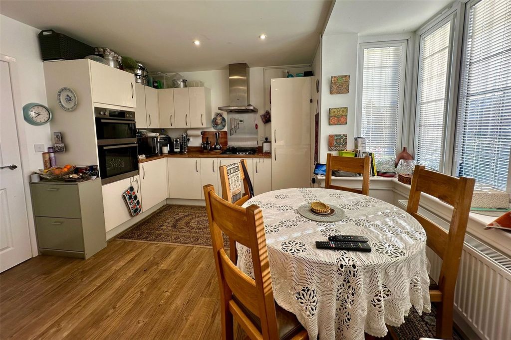 Additional image 3 of 4 bed detached house for saleSt. Georges Park, Binfield, Bracknell, Berkshire RG42