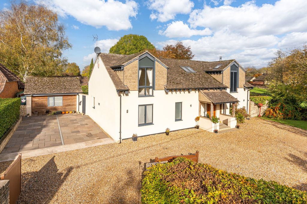 4 bed detached house for saleWest Street, Great Somerford SN15