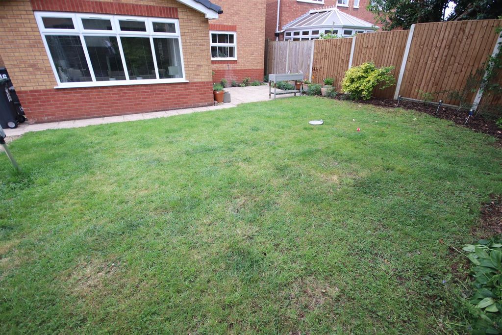 Additional image 18 of 4 bed detached house for saleAintree Drive, Chippenham SN14