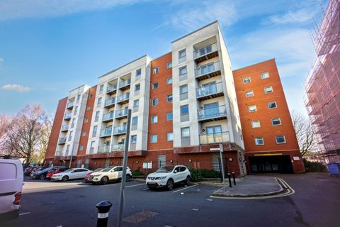 Elmira Way, Salford M5