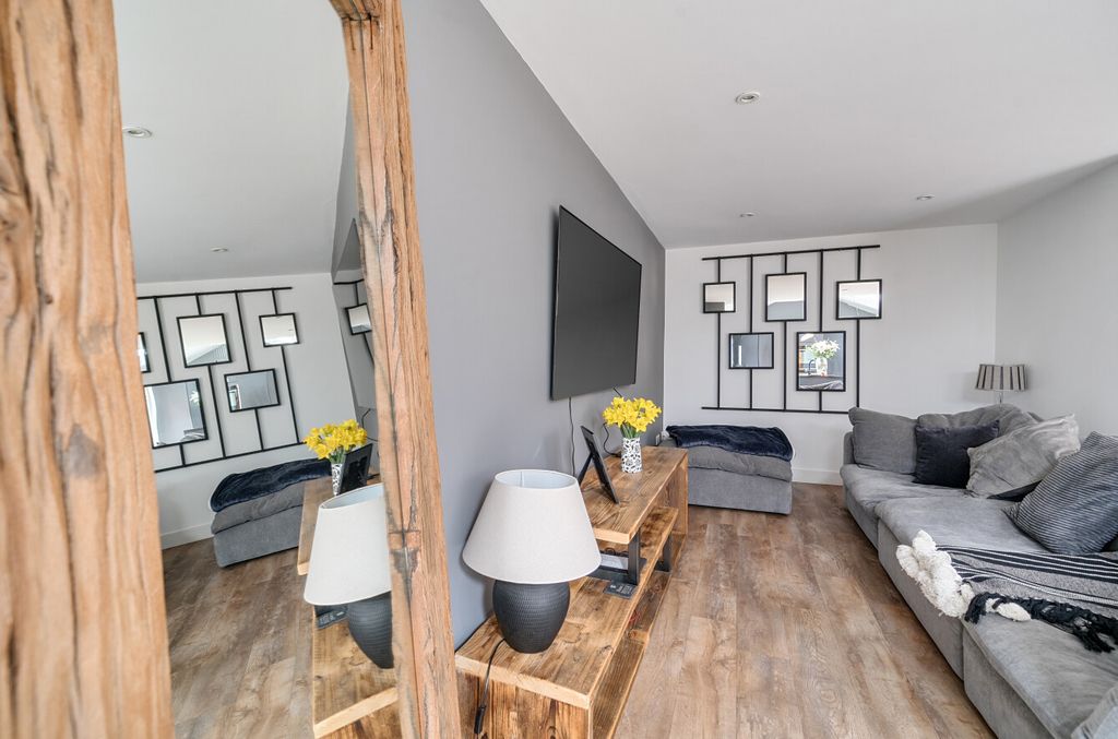 Additional image 10 of 4 bed detached house for saleCressida Chase, Warfield, Bracknell, Berkshire RG42