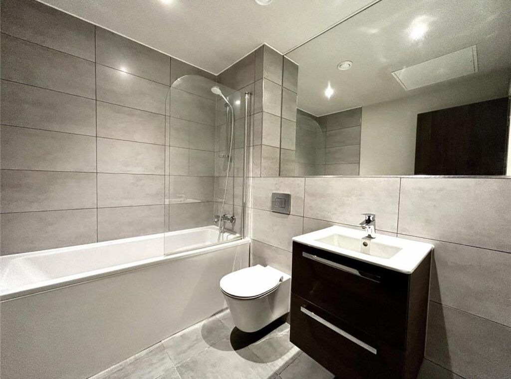 Additional image 3 of 1 bed flat for saleOne Thames Valley, Wokingham Road, Bracknell RG42