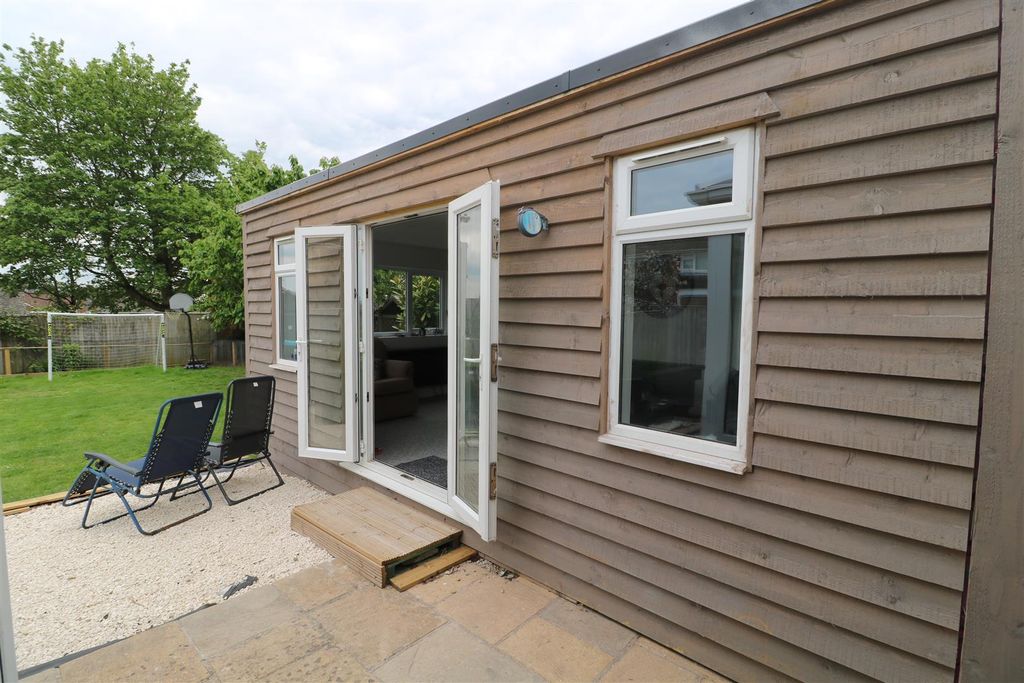 Additional image 20 of 3 bed detached bungalow for saleCharnwood Road, Broadmead, Trowbridge BA14
