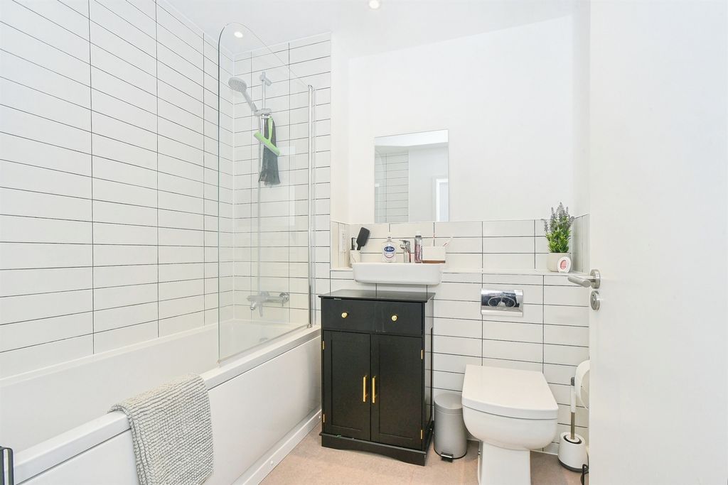 Additional image 16 of 2 bed end terrace house for saleLittle Walcot Lane, Swindon SN3