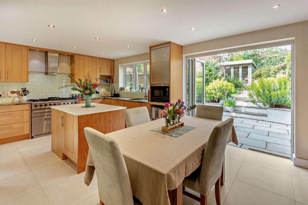 Additional image 2 of 5 bed detached house for saleThe Burlings, Ascot, Berkshire SL5