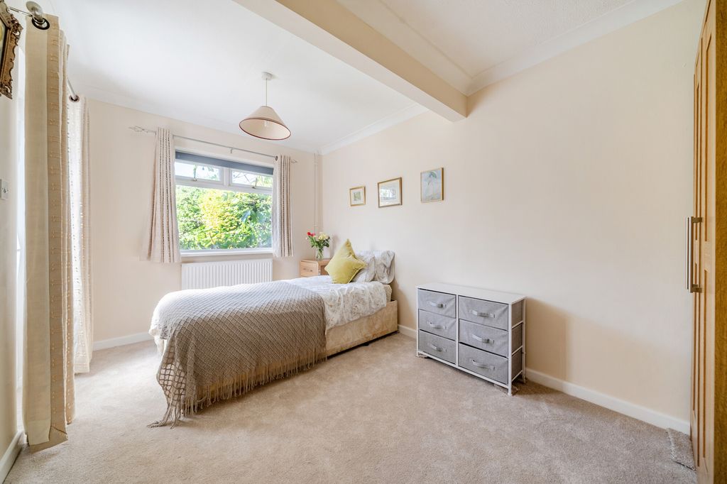 Additional image 8 of 3 bed detached house for saleQueens Close, Ascot SL5