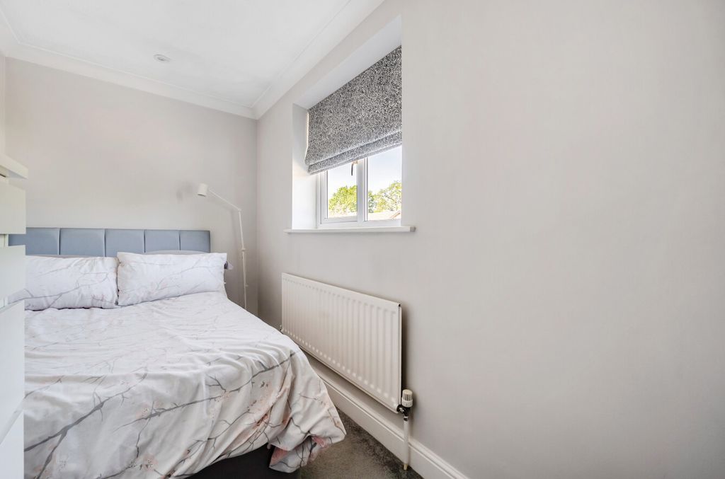 Additional image 16 of 4 bed detached house for saleKyle Close, Bracknell, Berkshire RG12