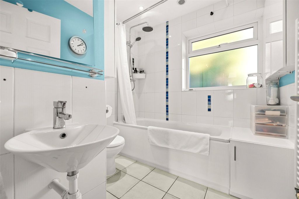 Additional image 12 of 4 bed detached house for saleWoolford Close, Winkfield Row, Bracknell, Berkshire RG42