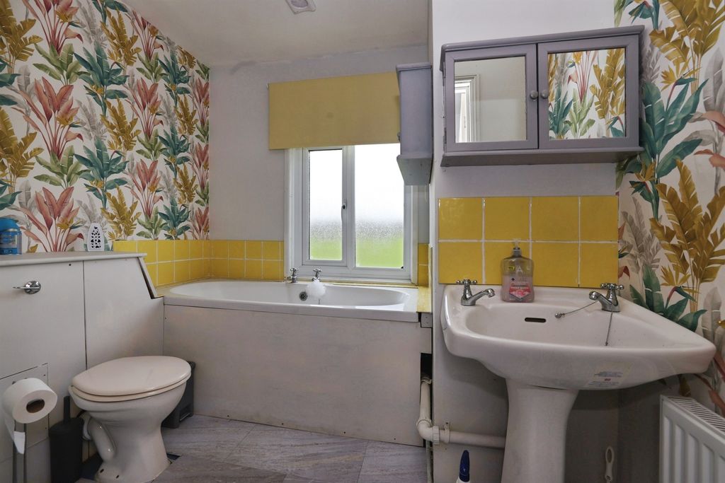 Additional image 14 of 4 bed semi-detached house for saleFargo Road, Larkhill, Salisbury SP4