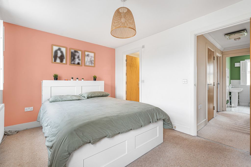 Additional image 8 of 4 bed end terrace house for saleAvenue De Gien, Malmesbury, Wiltshire SN16