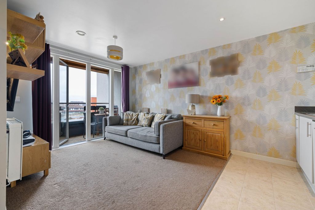 Additional image 5 of 2 bed flat for saleWestminster Mansions, Sullivan Road, Camberley GU15