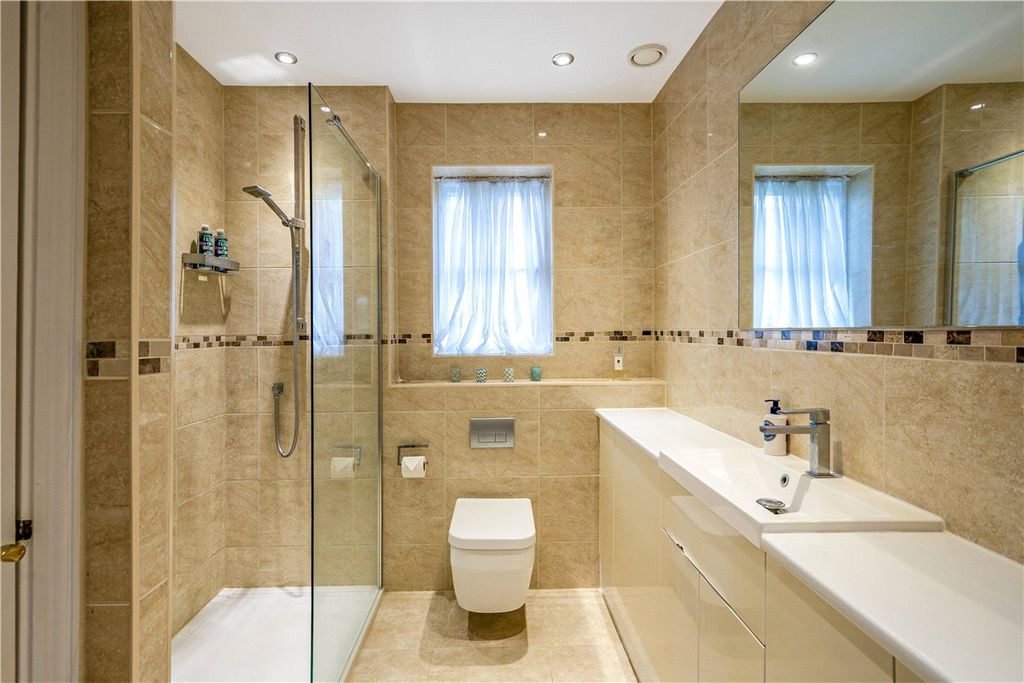 Additional image 15 of 2 bed terraced house for saleWye House Gardens, Barn Street, Marlborough, Wiltshire SN8