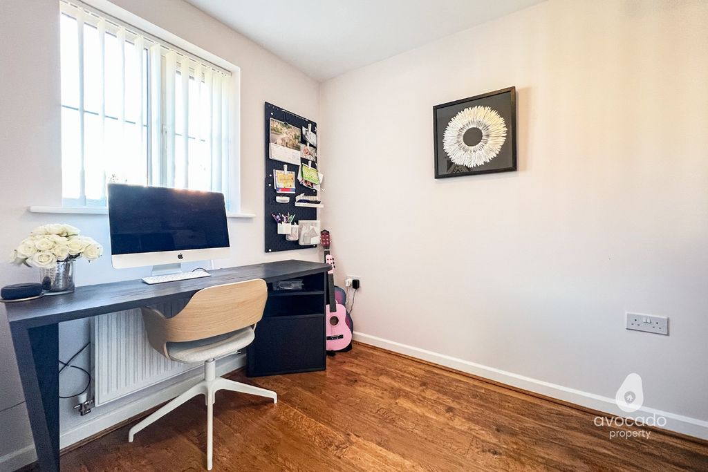 Additional image 8 of 4 bed detached house for saleCrutchley Wood, Jennetts Park, Bracknell RG12