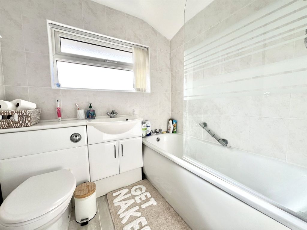 Additional image 19 of 3 bed semi-detached house for saleGrange Drive, Stratton, Swindon SN3