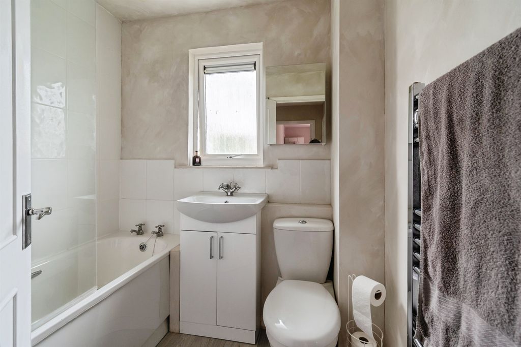 Additional image 14 of 2 bed end terrace house for salePound Close, Lyneham, Chippenham SN15