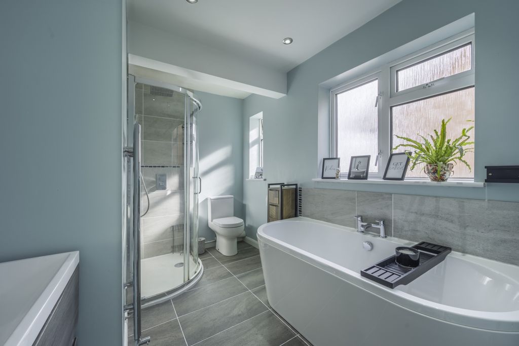 Additional image 18 of 4 bed detached house for saleParklands Road, Swindon SN3