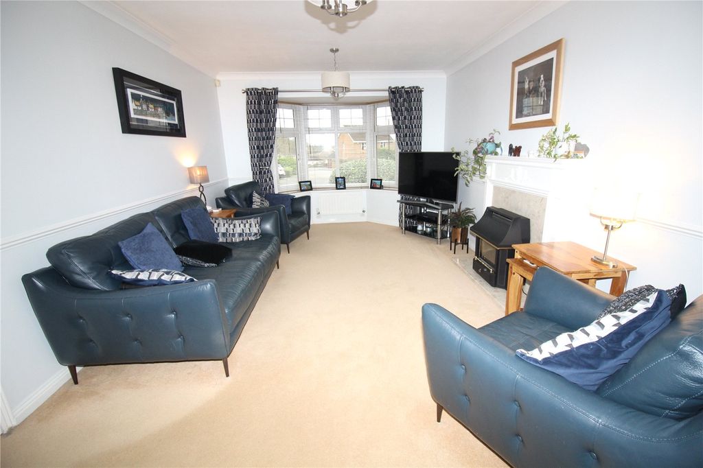 Additional image 6 of 4 bed detached house for saleGarson Road, Swindon, Wiltshire SN25