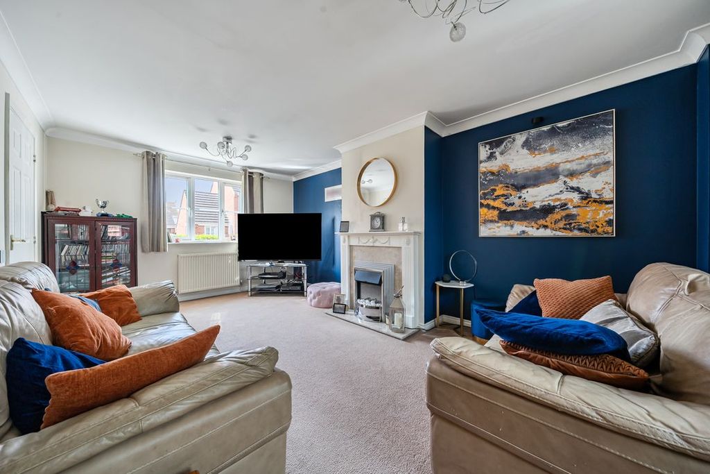 Additional image 6 of 4 bed detached house for saleHatch Road, Upper Stratton, Swindon SN3
