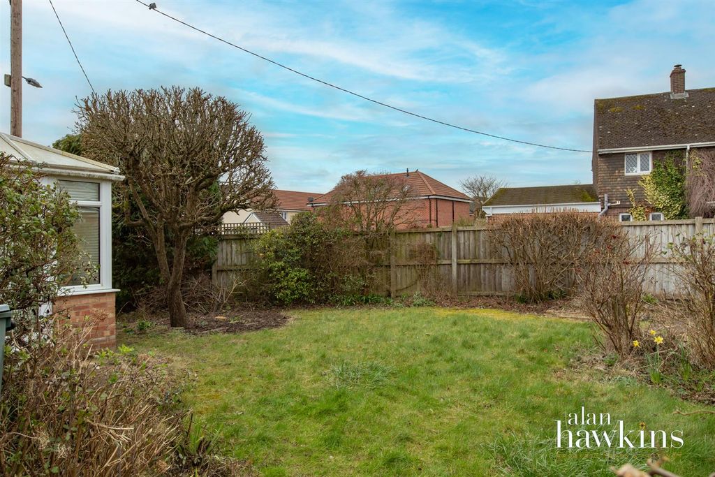 Additional image 7 of 3 bed detached bungalow for saleLongleaze, Royal Wootton Bassett SN4