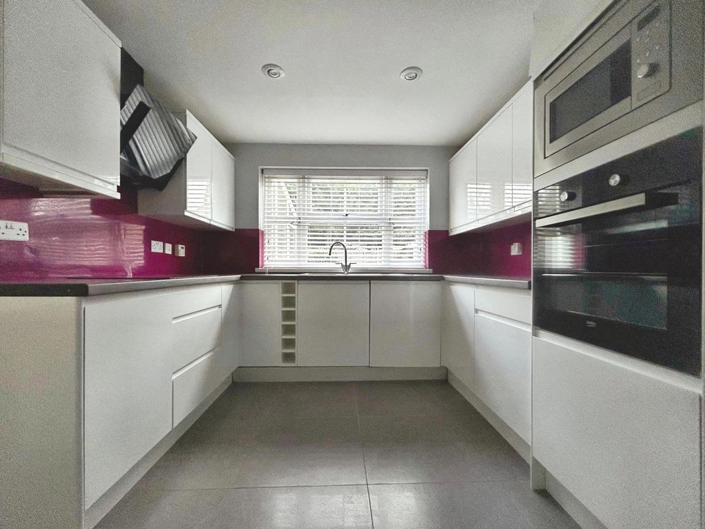 Additional image 5 of 4 bed detached house for saleHale End, Bracknell, Berkshire RG12
