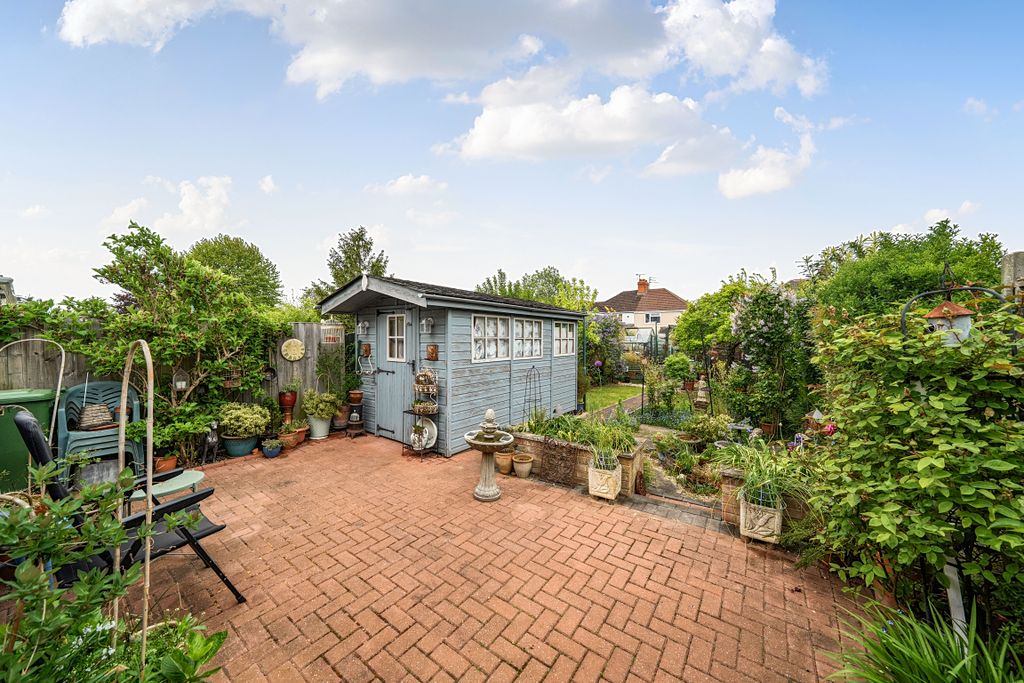 Additional image 3 of 3 bed semi-detached house for saleAlvescot Road, Old Walcot, Swindon SN3