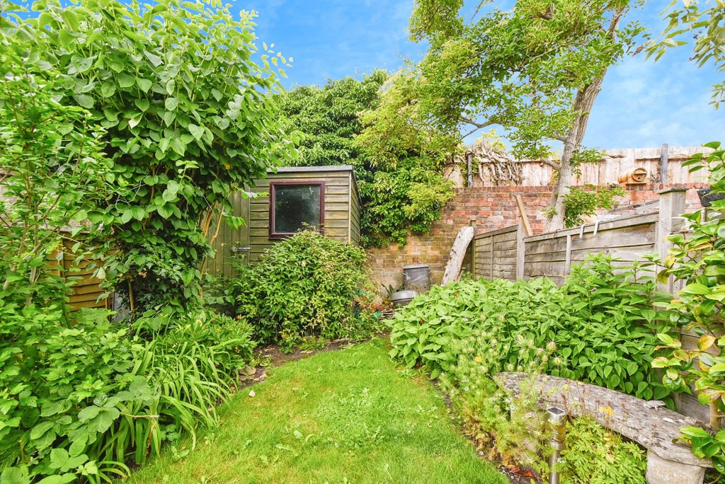Additional image 18 of 2 bed terraced house for saleEstcourt Crescent, Devizes SN10