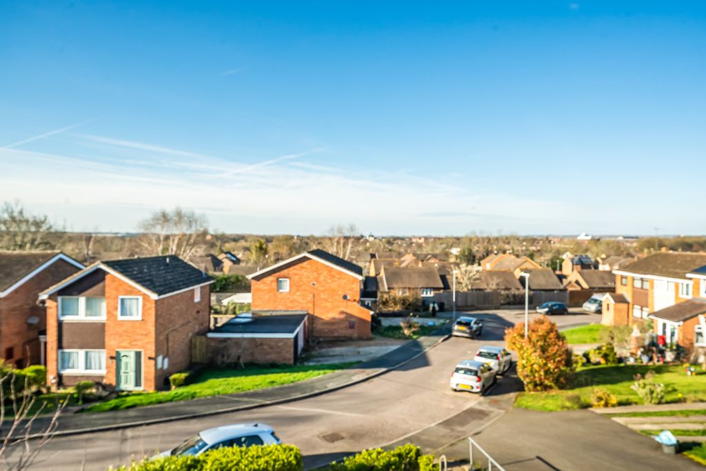 Additional image 2 of 3 bed semi-detached house for saleValleyside, Kingshill, Swindon SN1