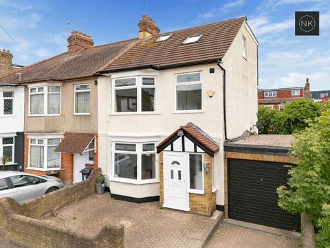 Malmesbury Road, South Woodford, London E18