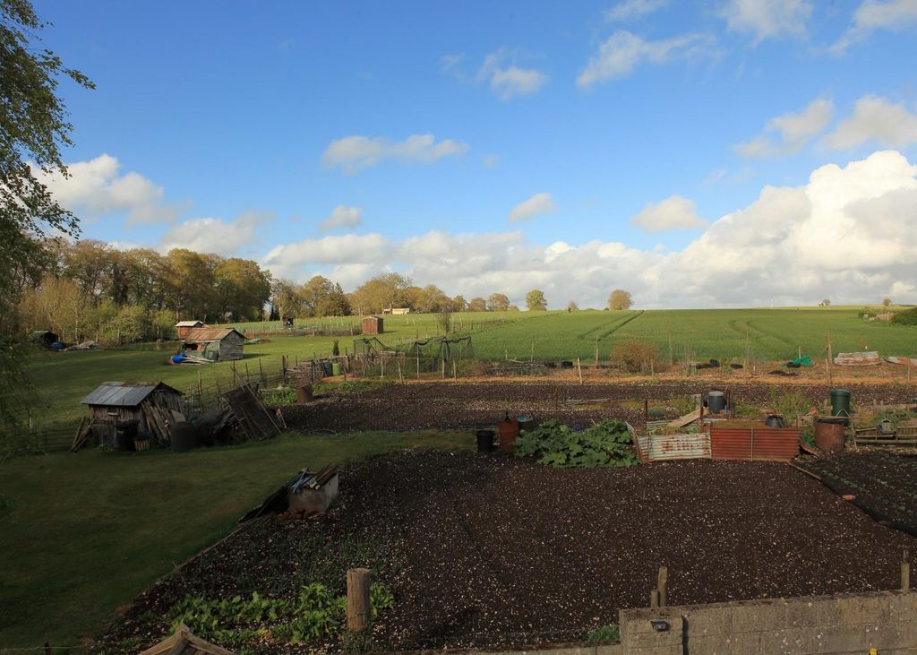Additional image 30 of 5 bed property for saleChurch Lane, Figheldean, Salisbury SP4