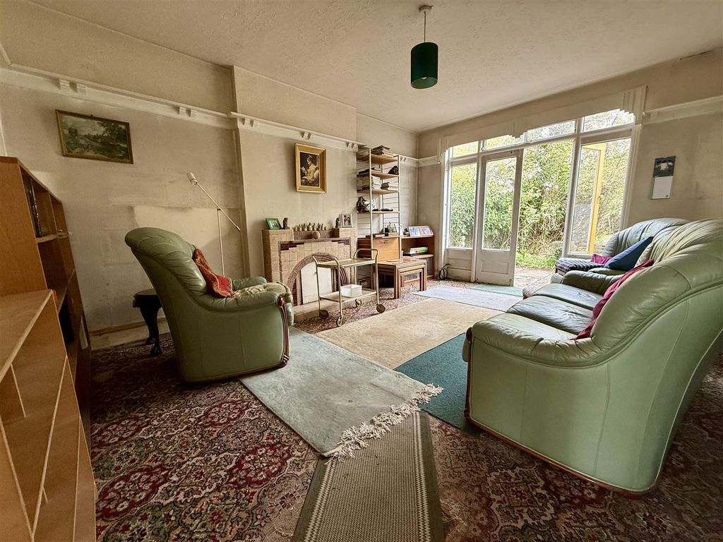 Additional image 4 of 4 bed detached house for saleMarlborough Road, Swindon SN3
