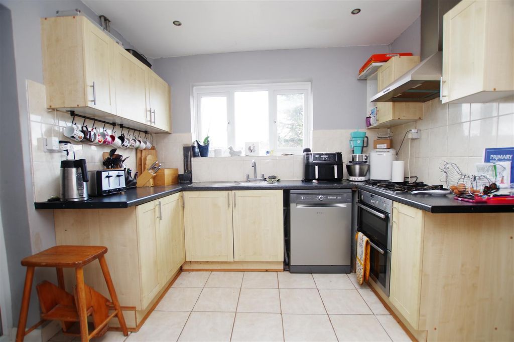 Additional image 4 of 3 bed semi-detached house for saleBourne Road, Moredon, Swindon SN2