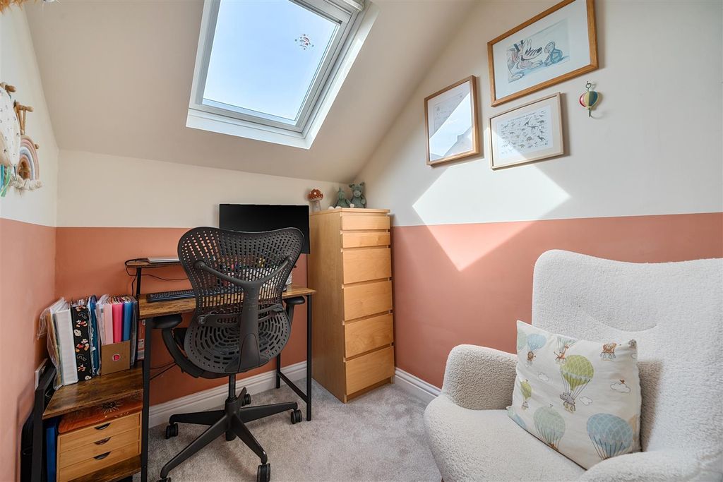 Additional image 17 of 4 bed semi-detached house for saleCowley Way, Sutton Benger, Chippenham SN15