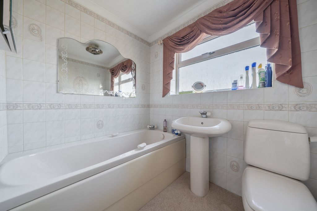 Additional image 9 of 3 bed detached house for saleCanford Close, Nythe, Swindon SN3