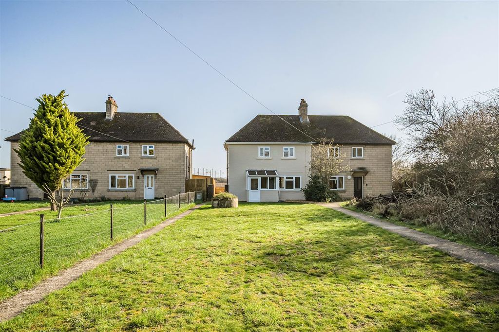 3 bed semi-detached house for saleOrchard Leaze, Christian Malford, Chippenham SN15