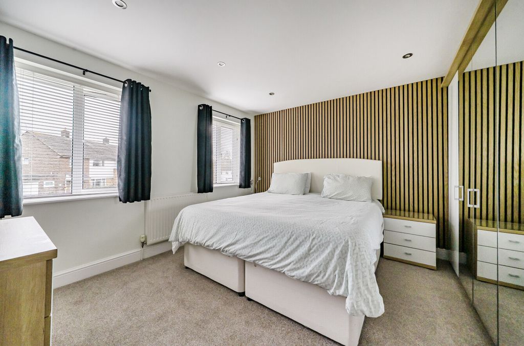 Additional image 18 of 3 bed semi-detached house for saleRossett Close, Bracknell, Berkshire RG12