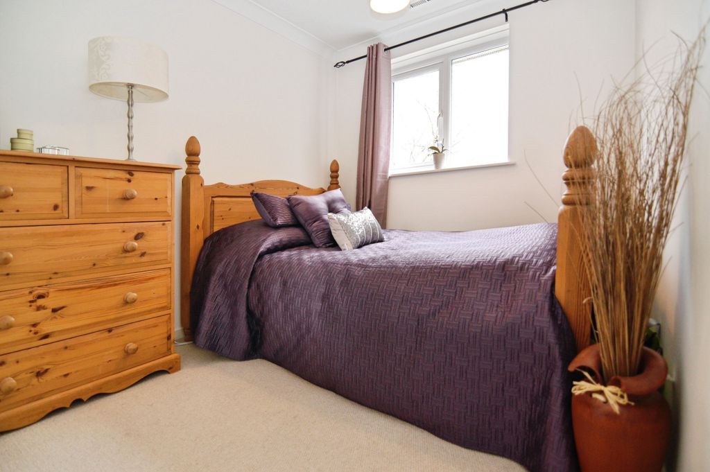 Additional image 7 of 3 bed terraced house for saleCrofton Close, Forest Park, Bracknell RG12