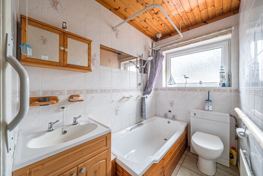 Additional image 10 of 3 bed semi-detached house for saleAvonmead, Haydon Wick, Swindon SN25