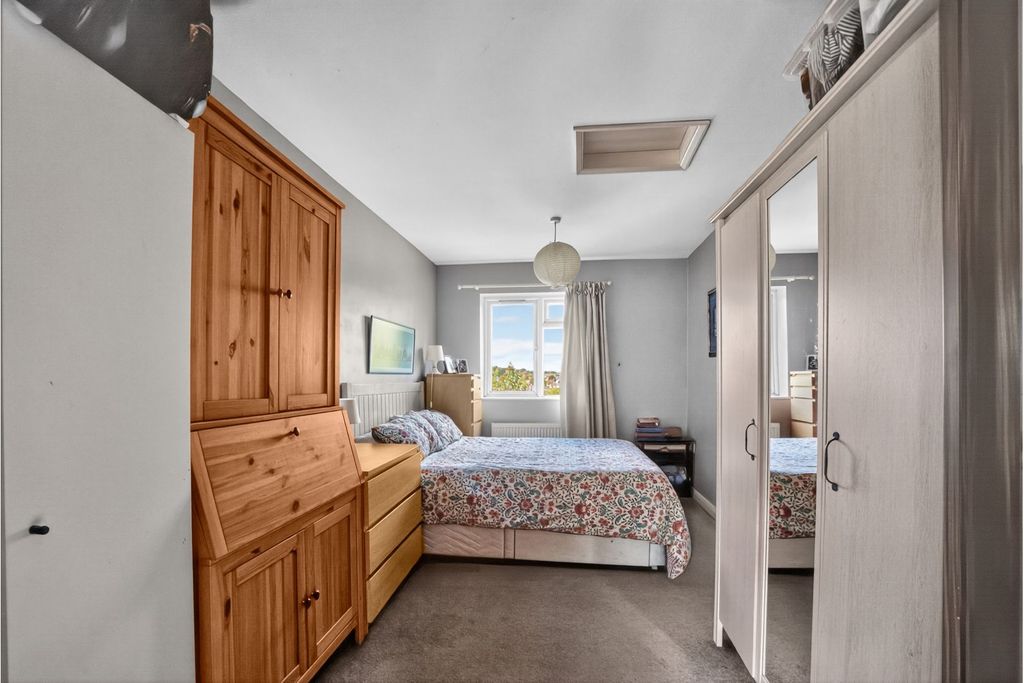 Additional image 14 of 4 bed semi-detached house for saleOrchard Road, Marlborough SN8